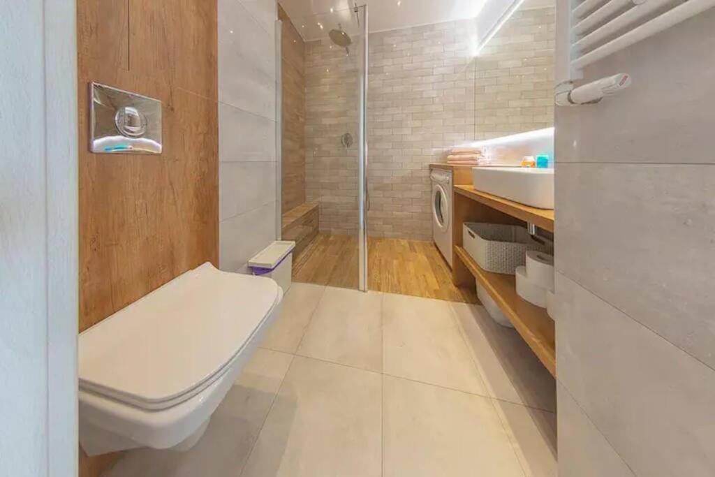 City Center-Comfortable And Stylish Apartment- P2 ワルシャワ エクステリア 写真