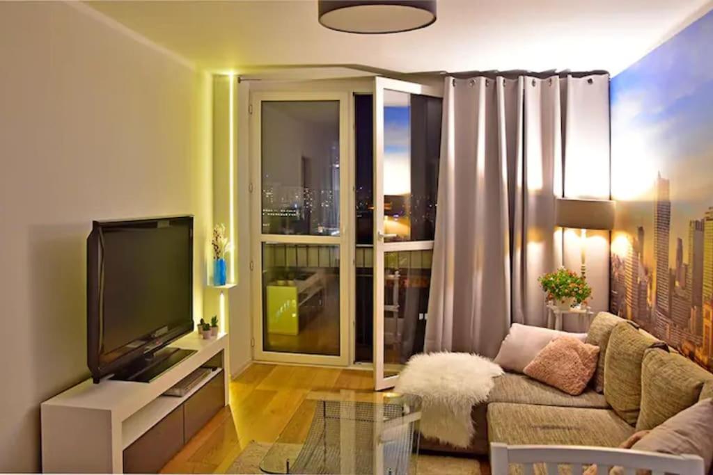 City Center-Comfortable And Stylish Apartment- P2 ワルシャワ エクステリア 写真